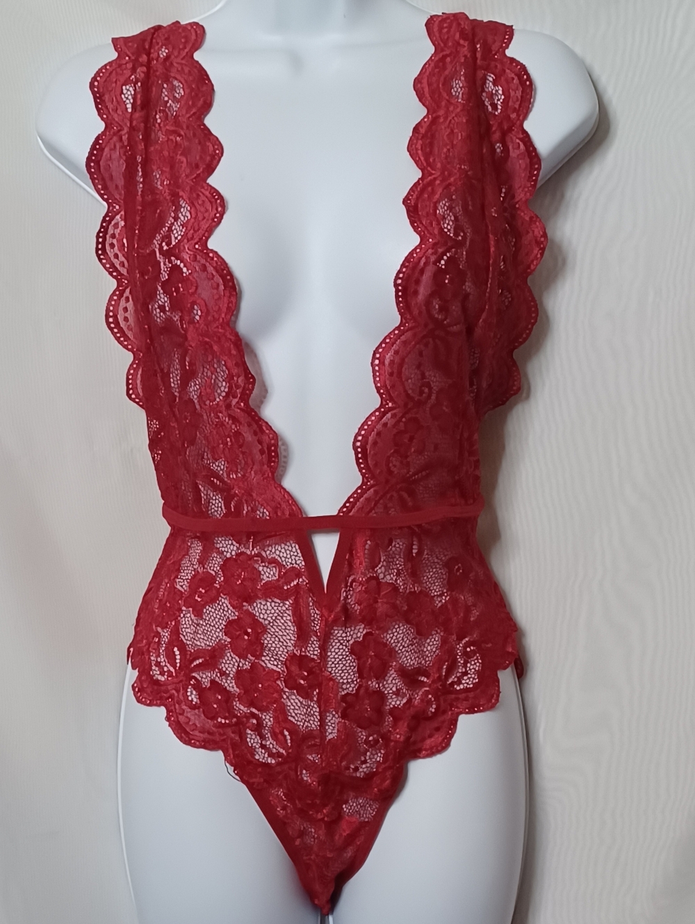 GOOTUCH Red Lace Deep V Lingerie Teddy Bodysuit. Size L